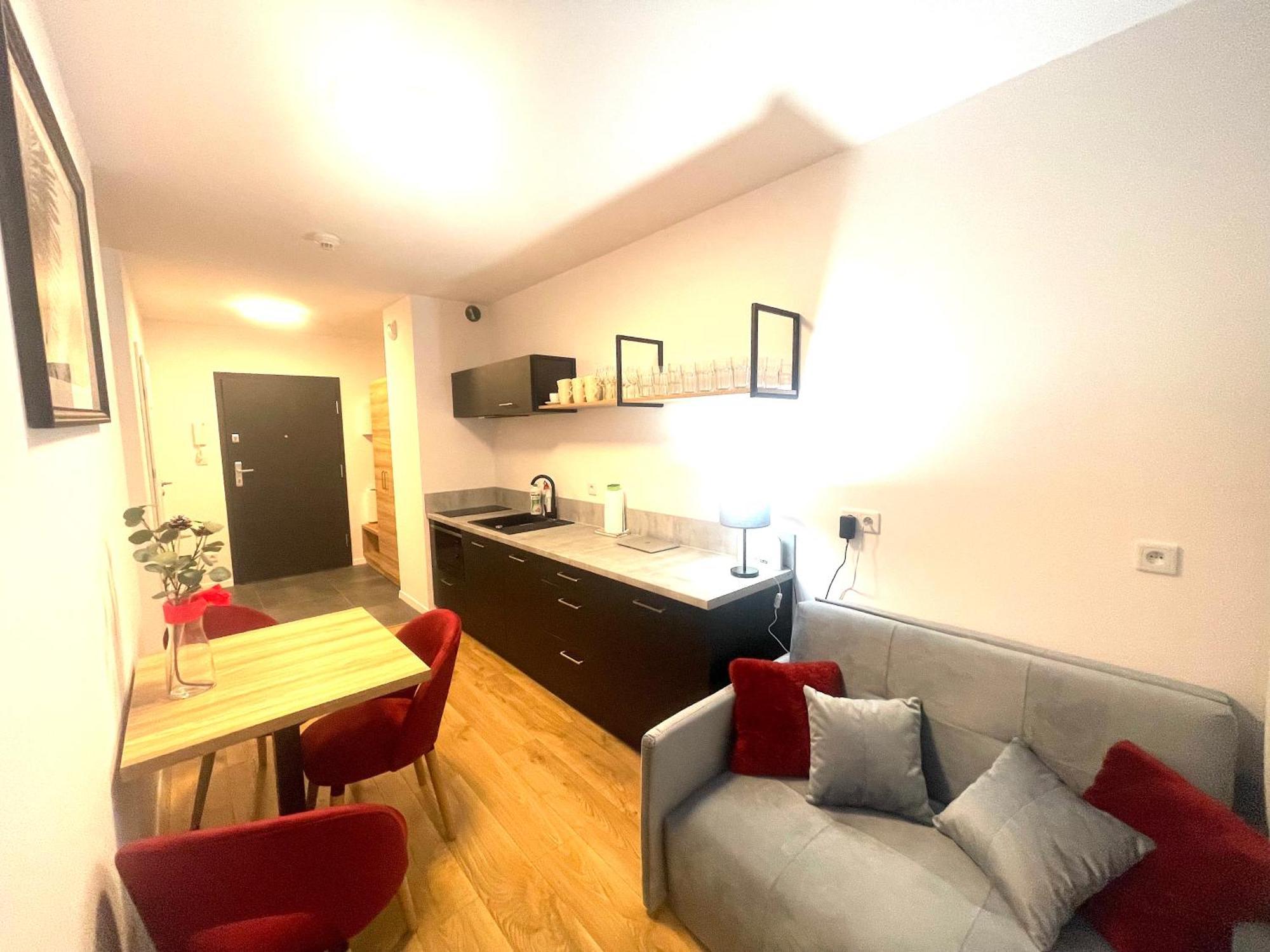 Apartment Premium Atal City Square-Free Parking Space In The Garage Βρότσλαβ Εξωτερικό φωτογραφία